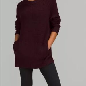 Lululemon Women's Merino Wool Burgundy Sweater with pockets size 16